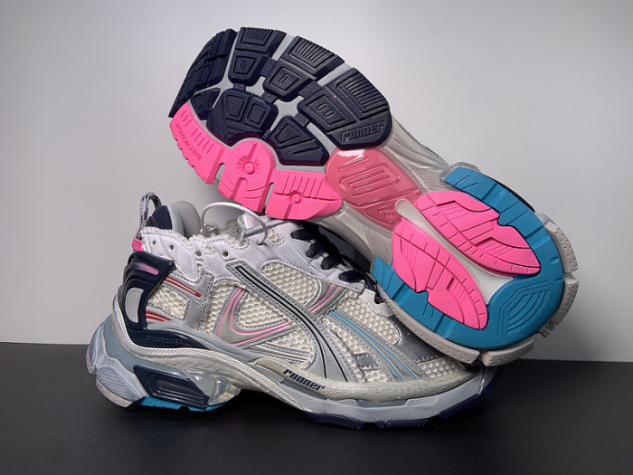 BALCIA RUNNER SNEAKER