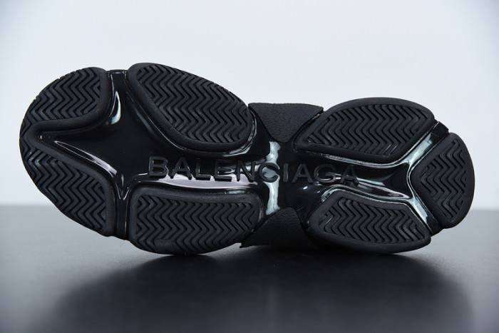 BALCIA Triple S Sneaker