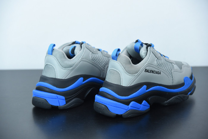 BALCIA Triple S Sneaker