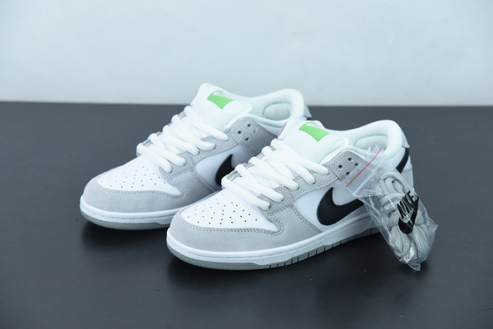 Nike Dunk SB Low Pro Chlorophyll BQ6817-011