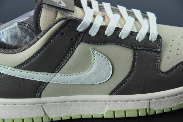 NIke SB Dunk Low Khaki Grey Green FB4960-210