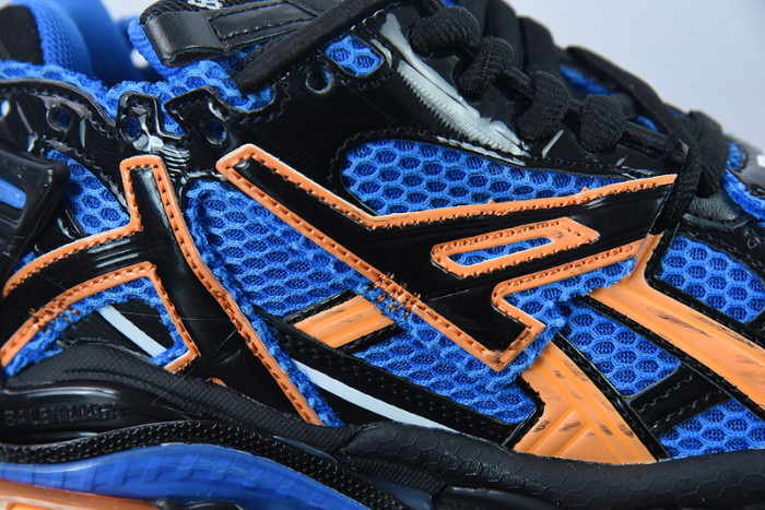 BALCIA RUNNER SNEAKER