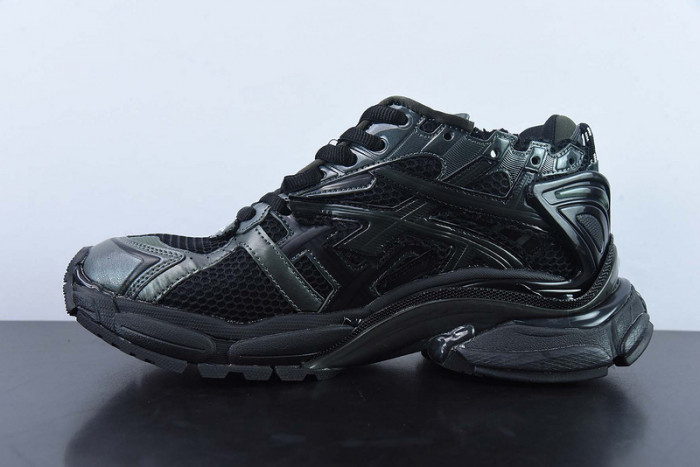 BALCIA RUNNER SNEAKER