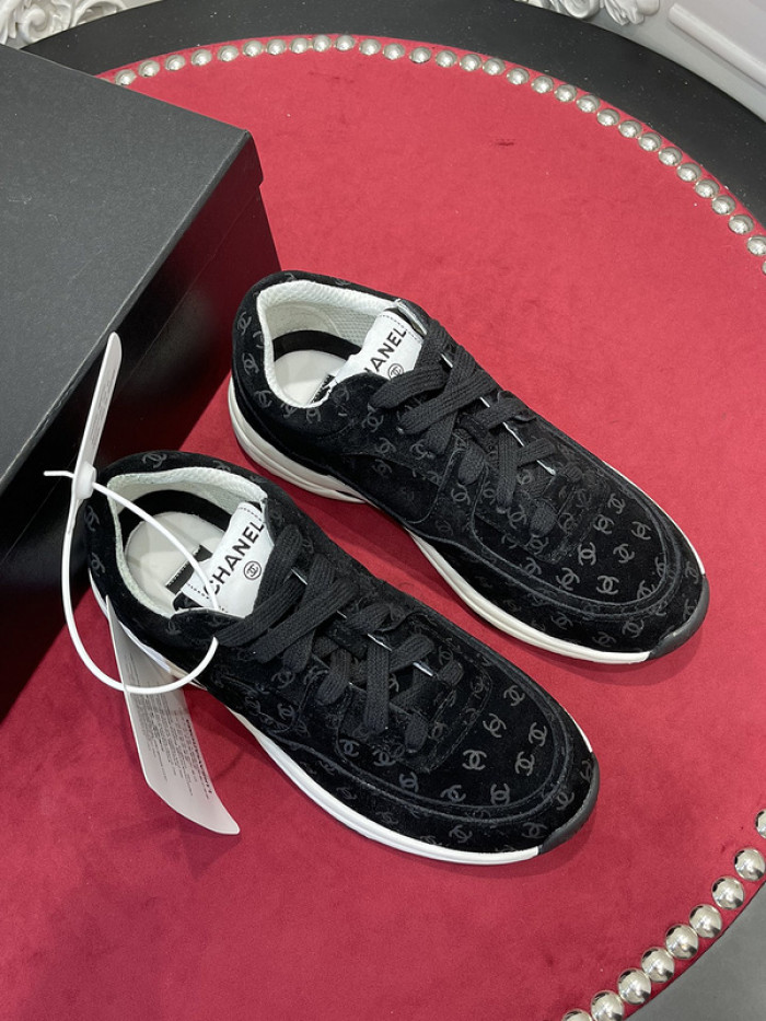 CHNL Sneaker