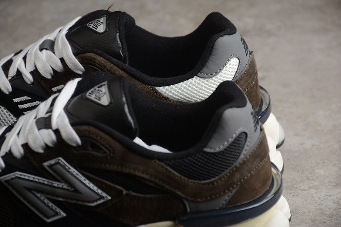 NEW BALANCE 9060 U9060BR