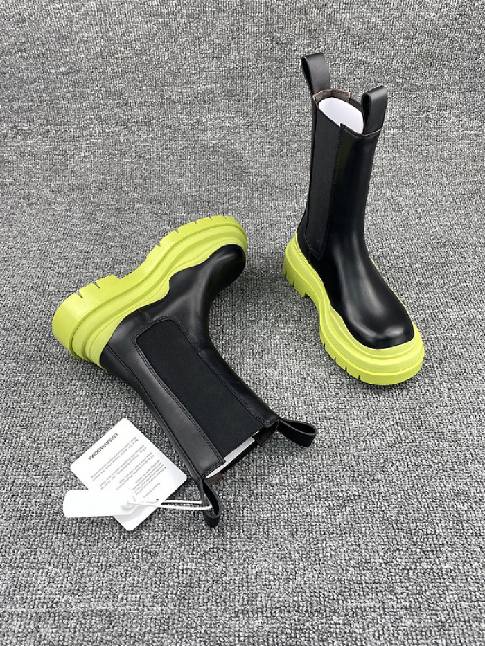 Bo*te*ga ve*ne*ta chelsea tire leather high boot