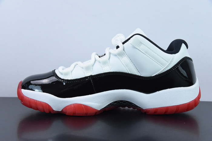 Air Jordan 11 Retro Low Concord-Bred AV2187-160