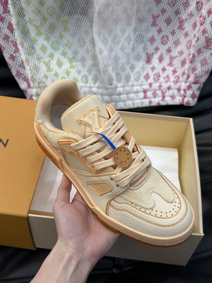 LUSV SNEAKERS
