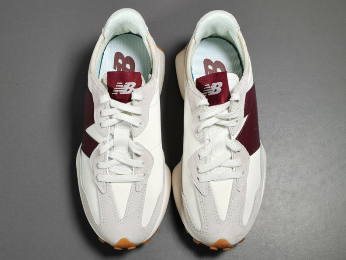New Balance 327 Moonbeam Classic Burgundy WS327KA