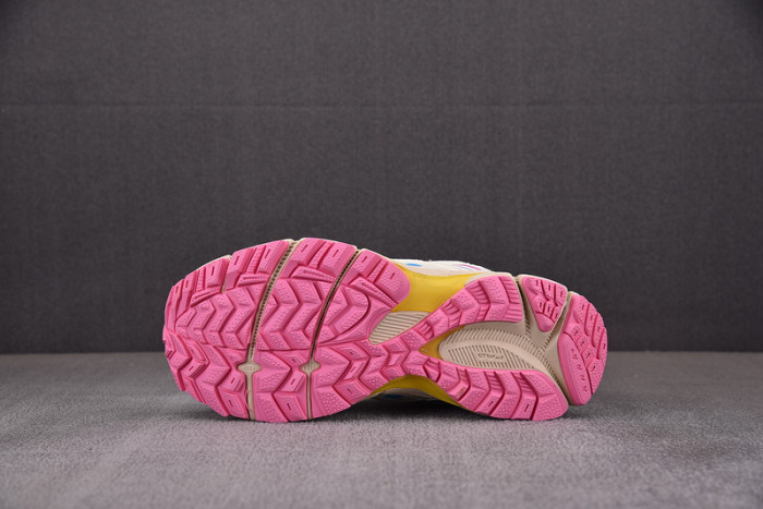 (wmns) As*ic*s gel-kahana 8 beige/pink 1012a978-100