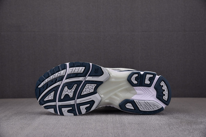 As*ic*s gel kayano 14 