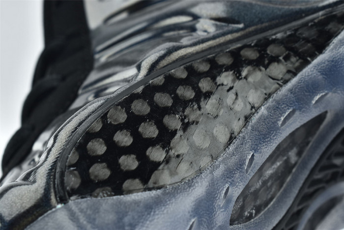 nike air foamposite one reflective Ch*0me hologram silver 314996-900