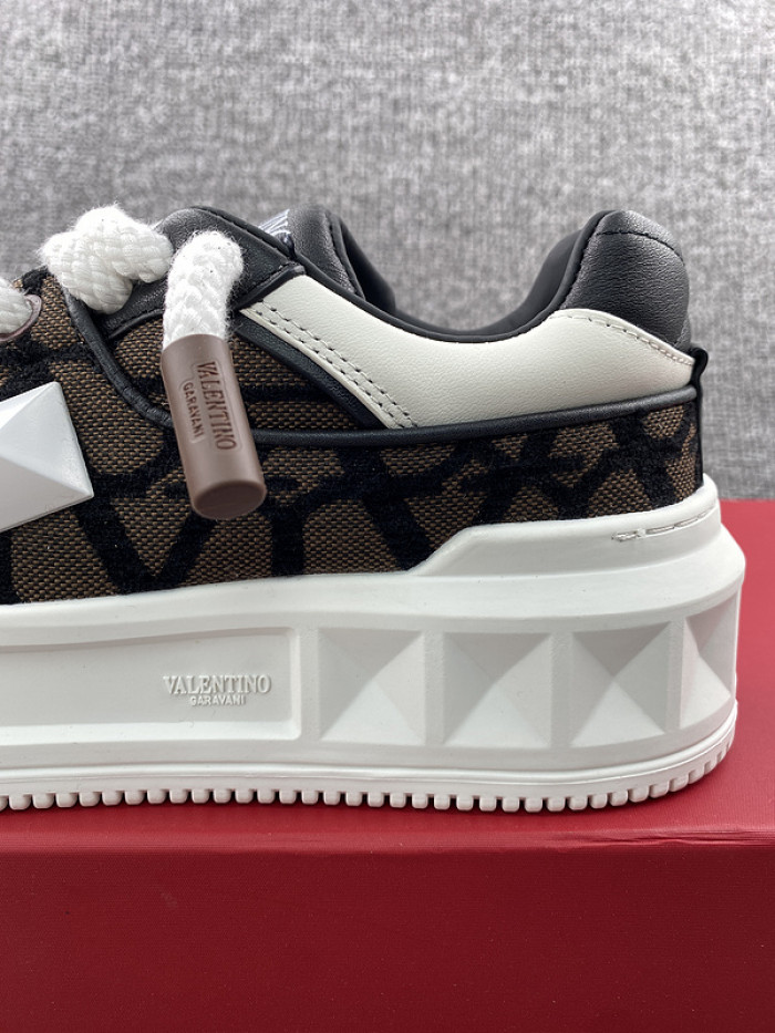 VALENTINO GARAVANI SNEAKER