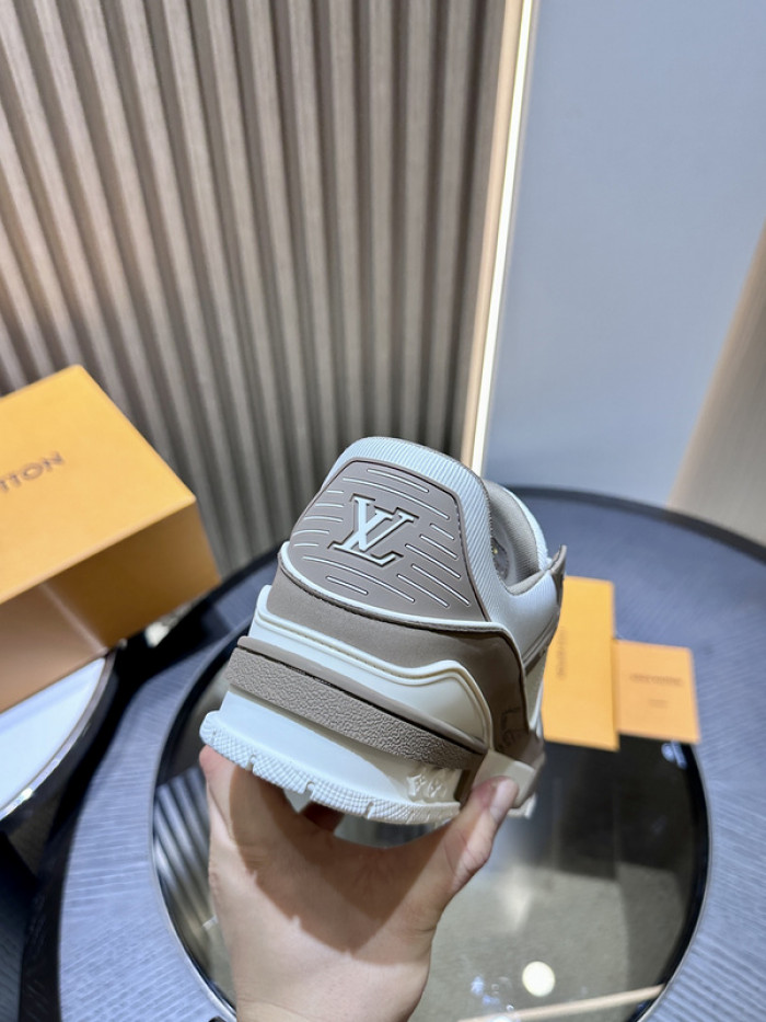 LUSV SNEAKERS