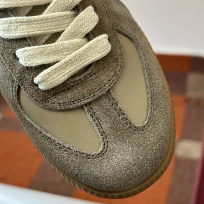 ma*s*n Ma*i*la sneaker