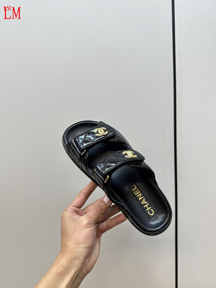 CN Slide Sandal
