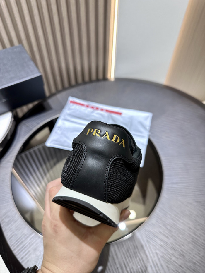 PRDA Sneaker