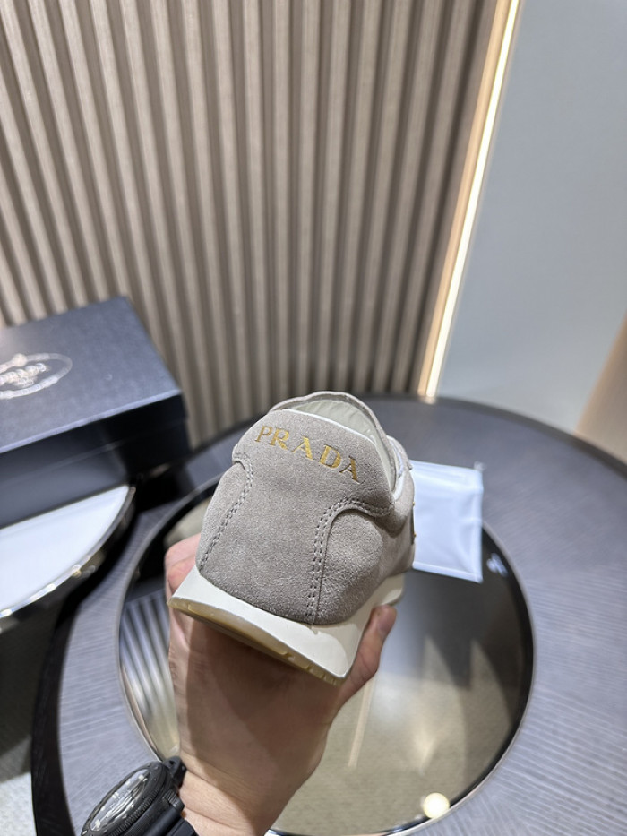 PRDA Sneaker