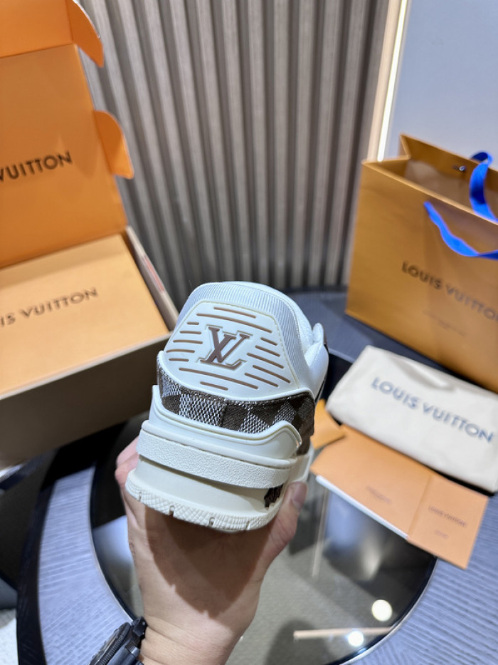 LUSV SNEAKERS