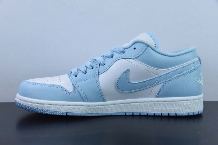 Wmns Air Jordan 1 Low 