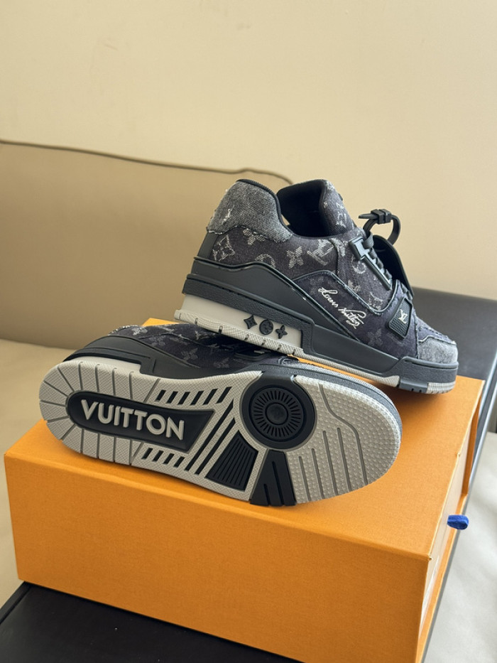 LUSV SNEAKERS