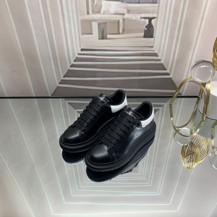 ALEXMQ Sneakers