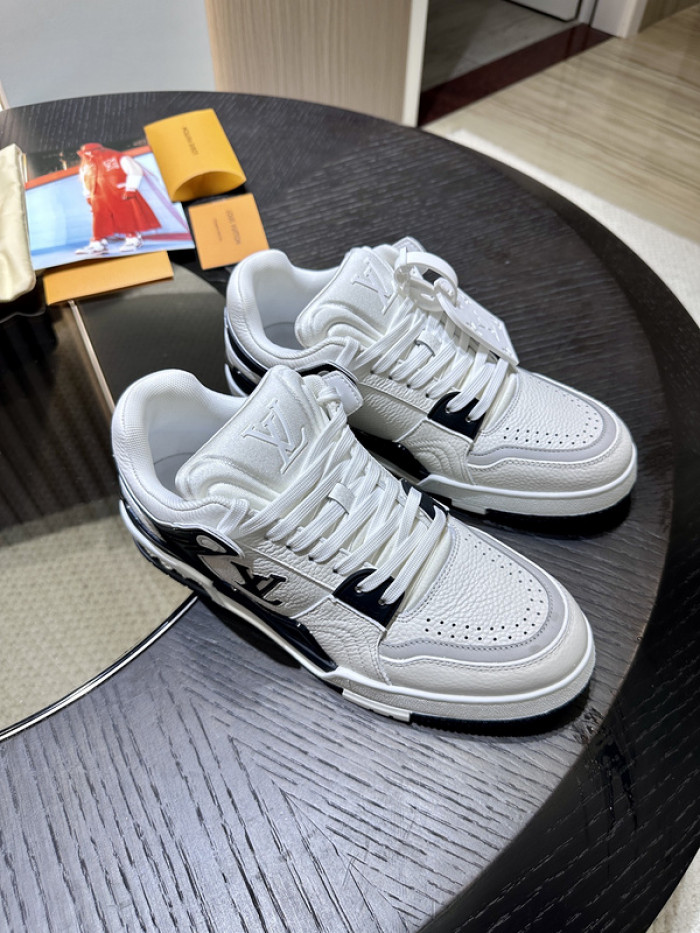 LUSV SNEAKERS