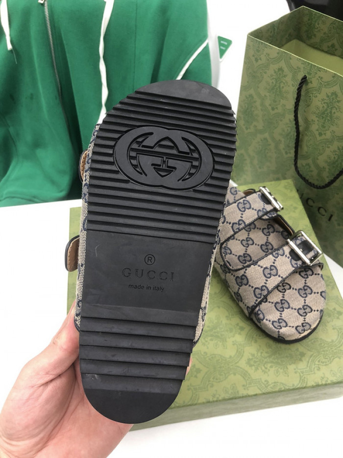 GCI GG Slide Sandal