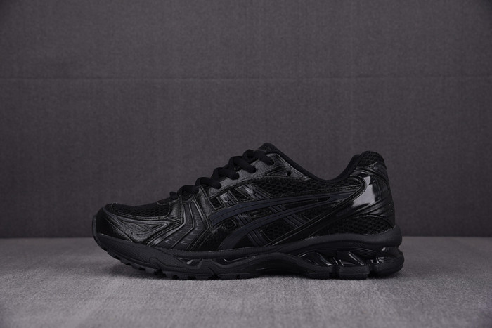 As*ic*s gel kayano triple black men