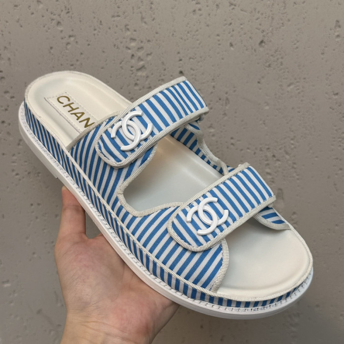 CN Slide Sandal