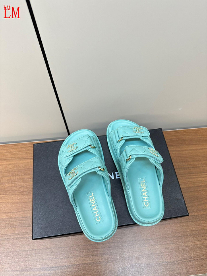 CN Slide Sandal