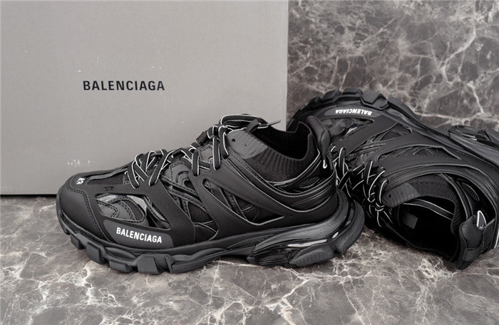 BALCIA Track SNEAKER