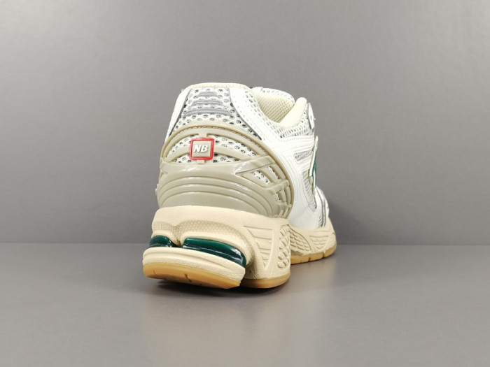 New Balance 1906R "White & Green" M1906RQ