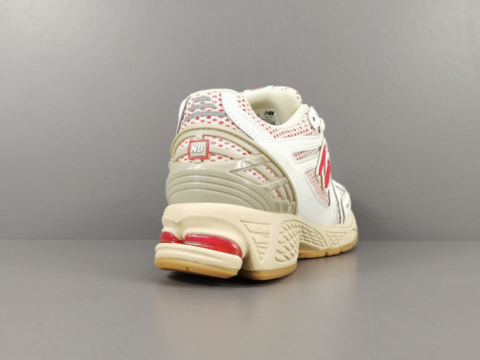 New Balance 1906R Sea Salt True Red 2022 - M1906RO