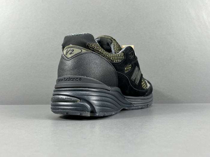 New Balance 991v2 Made in UK x Stone Island "Black" U991SD2