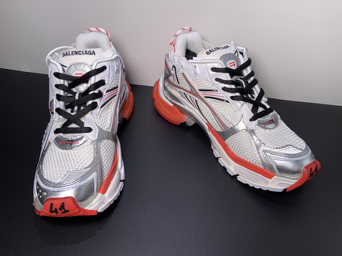 BALCIA RUNNER SNEAKER