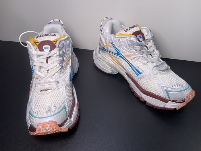 BALCIA RUNNER SNEAKER