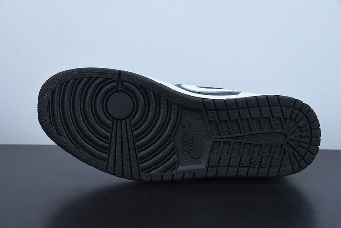 Wmns Air Jordan 1 Low SE 