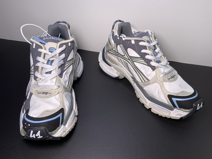 BALCIA RUNNER SNEAKER