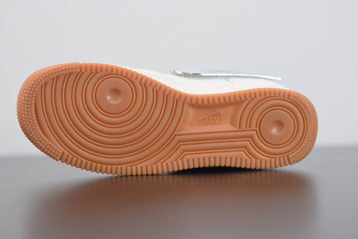 Travis Scott x Air Force 1 AQ4211-101