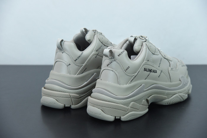BALCIA Triple S Sneaker