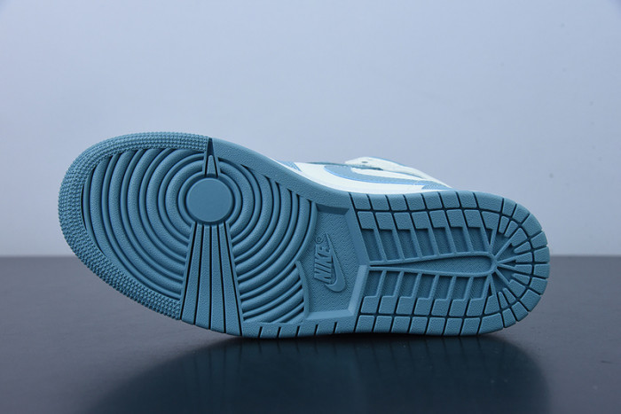 Air Jordan 1 Mid "UNC" BQ6472-141