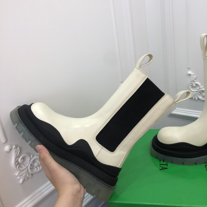 Bo*te*ga ve*ne*ta chelsea tire leather high boot