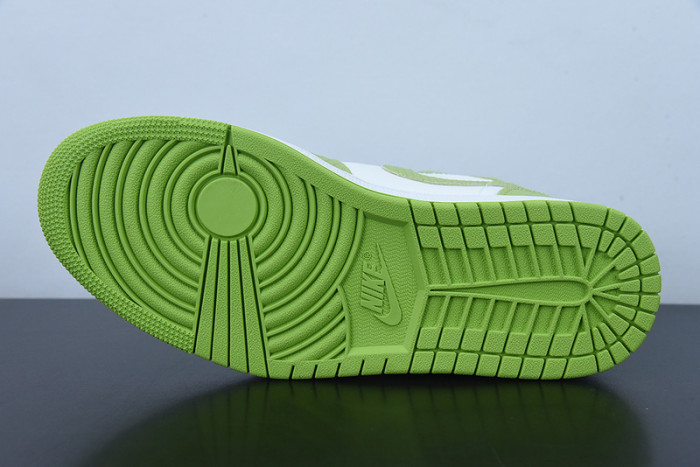 Air Mid SE "Green Python" DV2959-113