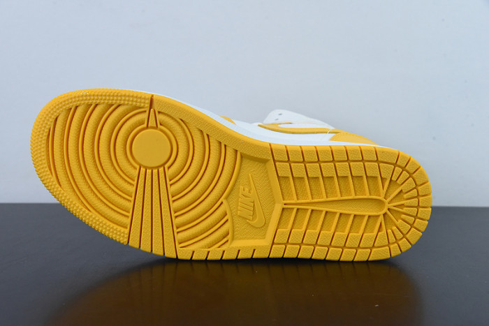Jordan 1 Mid White University Gold (Women