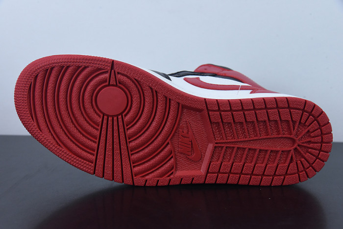 Jordan 1 Mid Alternate Bred Toe (Women