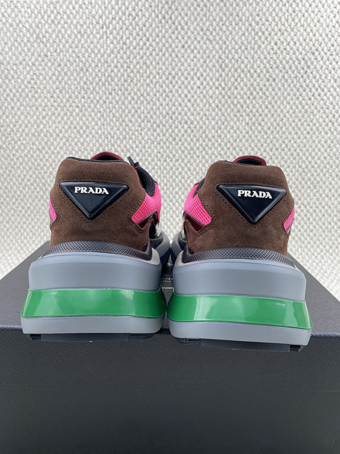 PRDA Sneaker