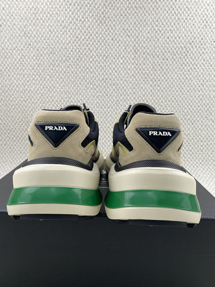 PRDA Sneaker