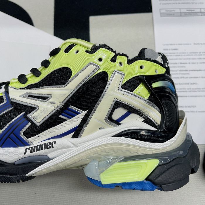 BALCIA RUNNER SNEAKER