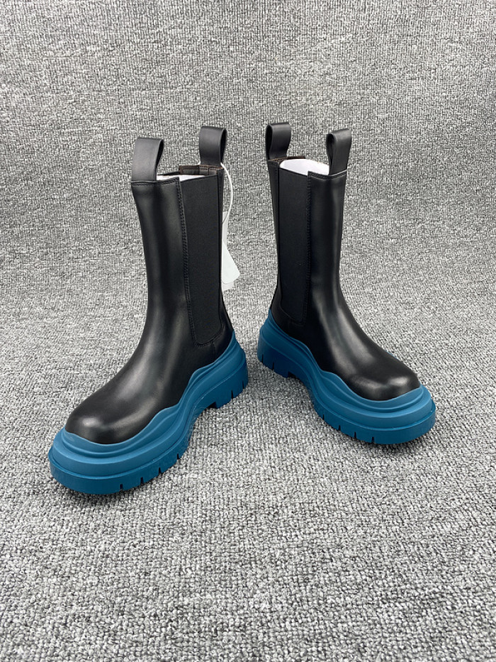 Bo*te*ga ve*ne*ta chelsea tire leather high boot